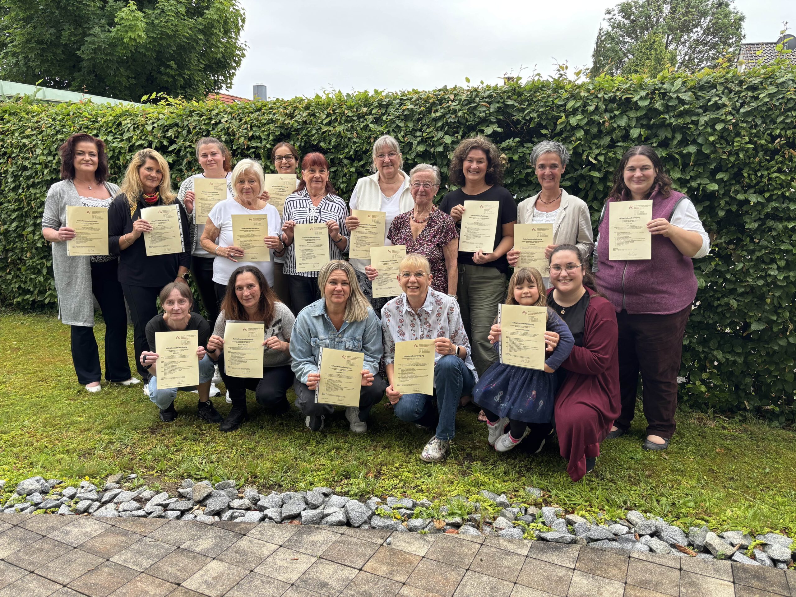 Zertifikatsverleihung im Juni für ausgebildete Helferinnen und Helfer – Helferkreisschulung im Mai und April 2026
