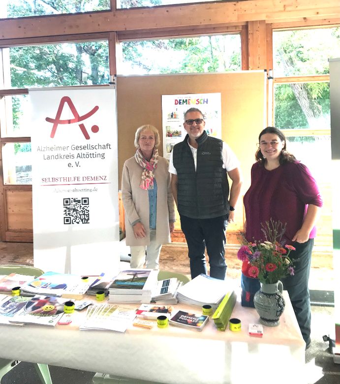 Foto vom Stand in Mehring - Foto: Alzheimer Gesellschaft Landkreis Altötting e. V.